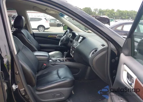 2013 Nissan Pathfinder Sl z USA, uszkodzony, nr VIN 5N1AR2MNXDC646867